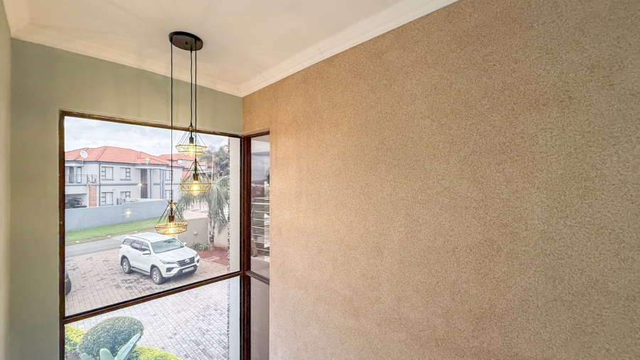 4 Bedroom Property for Sale in Birdwood Estate North West